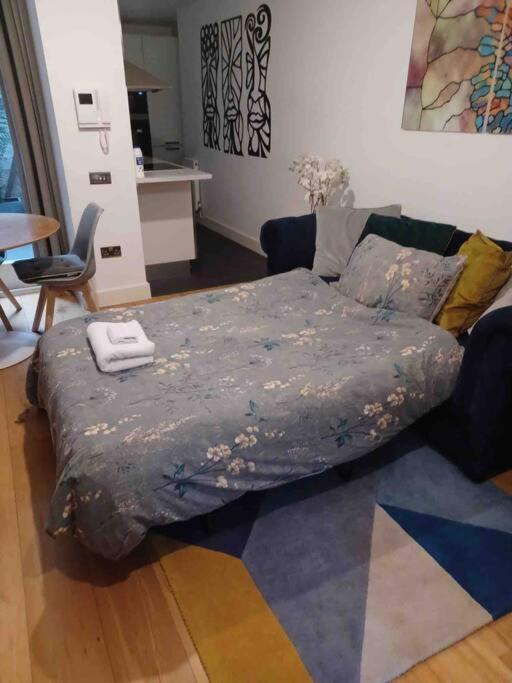 Immaculate Covent Garden Apartment Лондон Екстериор снимка