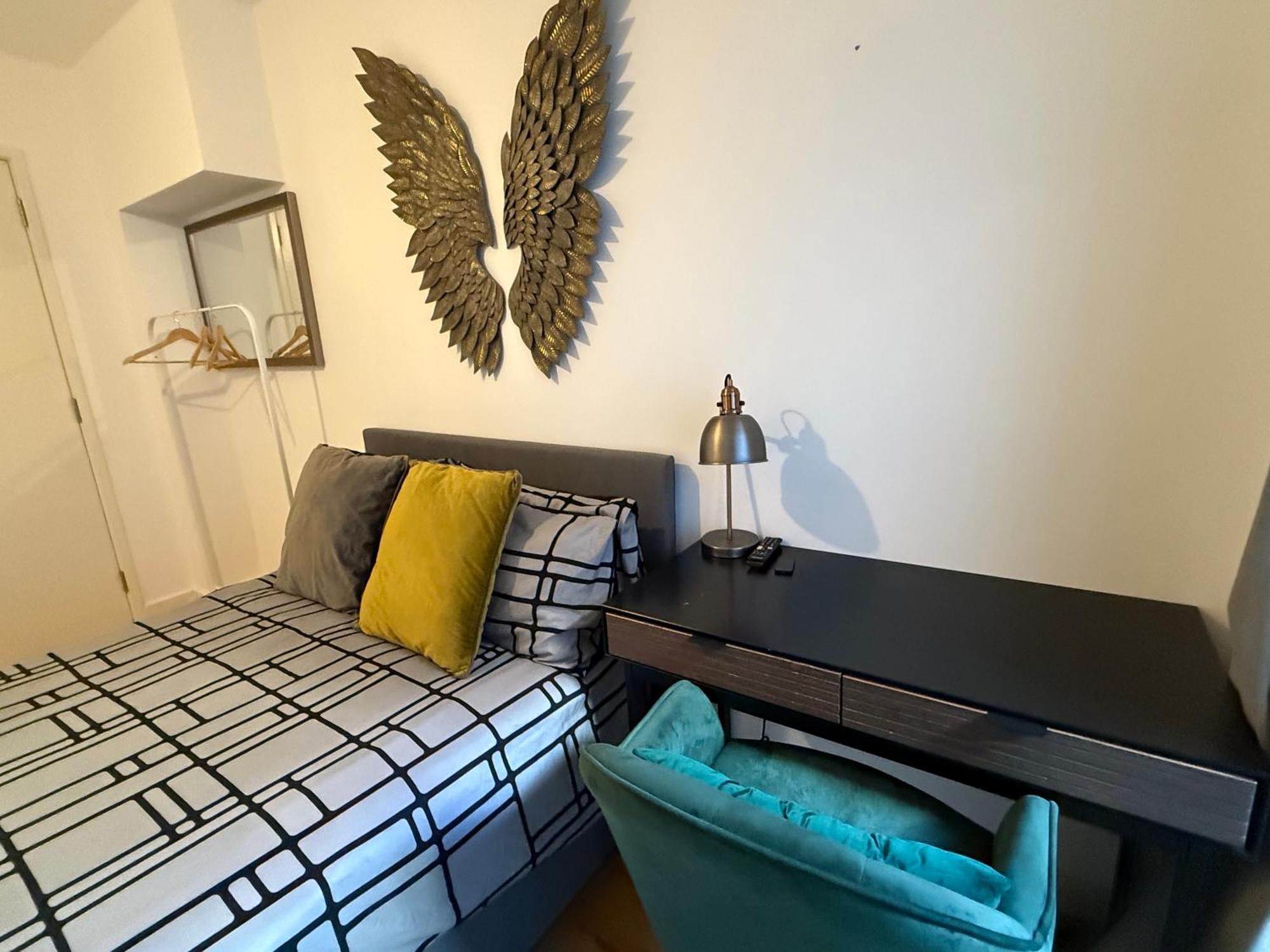 Immaculate Covent Garden Apartment Лондон Екстериор снимка